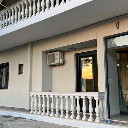 100 Meters From The Sea Xylokastro Exterior foto