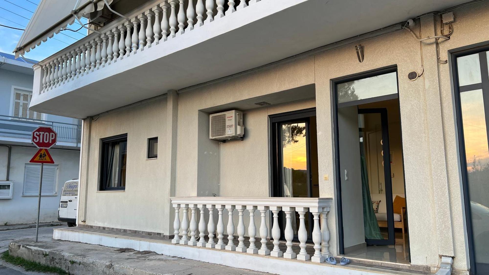 100 Meters From The Sea Xylokastro Exterior foto